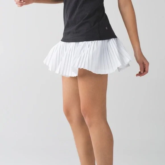 Lululemon Pleat To Street Skirt II White / Heathered Slate - Size 8 - Picture 1 of 10